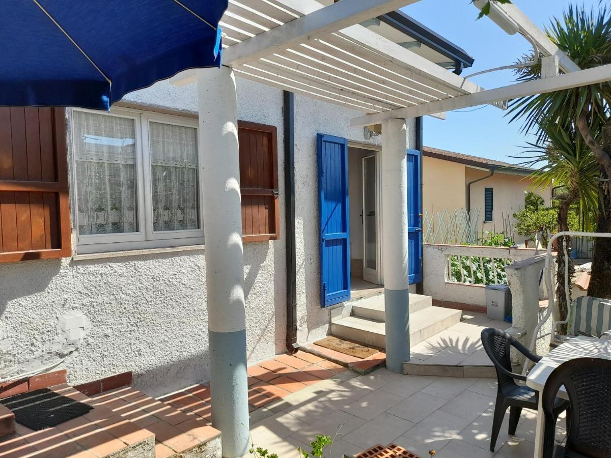 Apartamento Sogno Vacanze Massa  Exterior foto