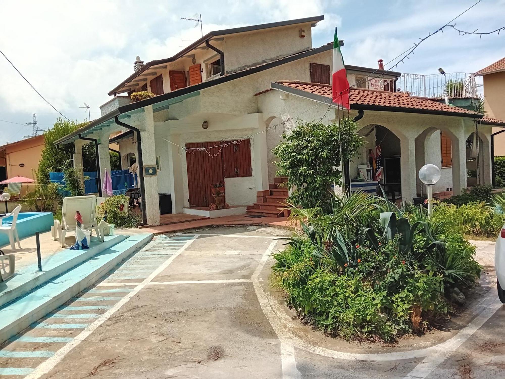 Apartamento Sogno Vacanze Massa  Exterior foto