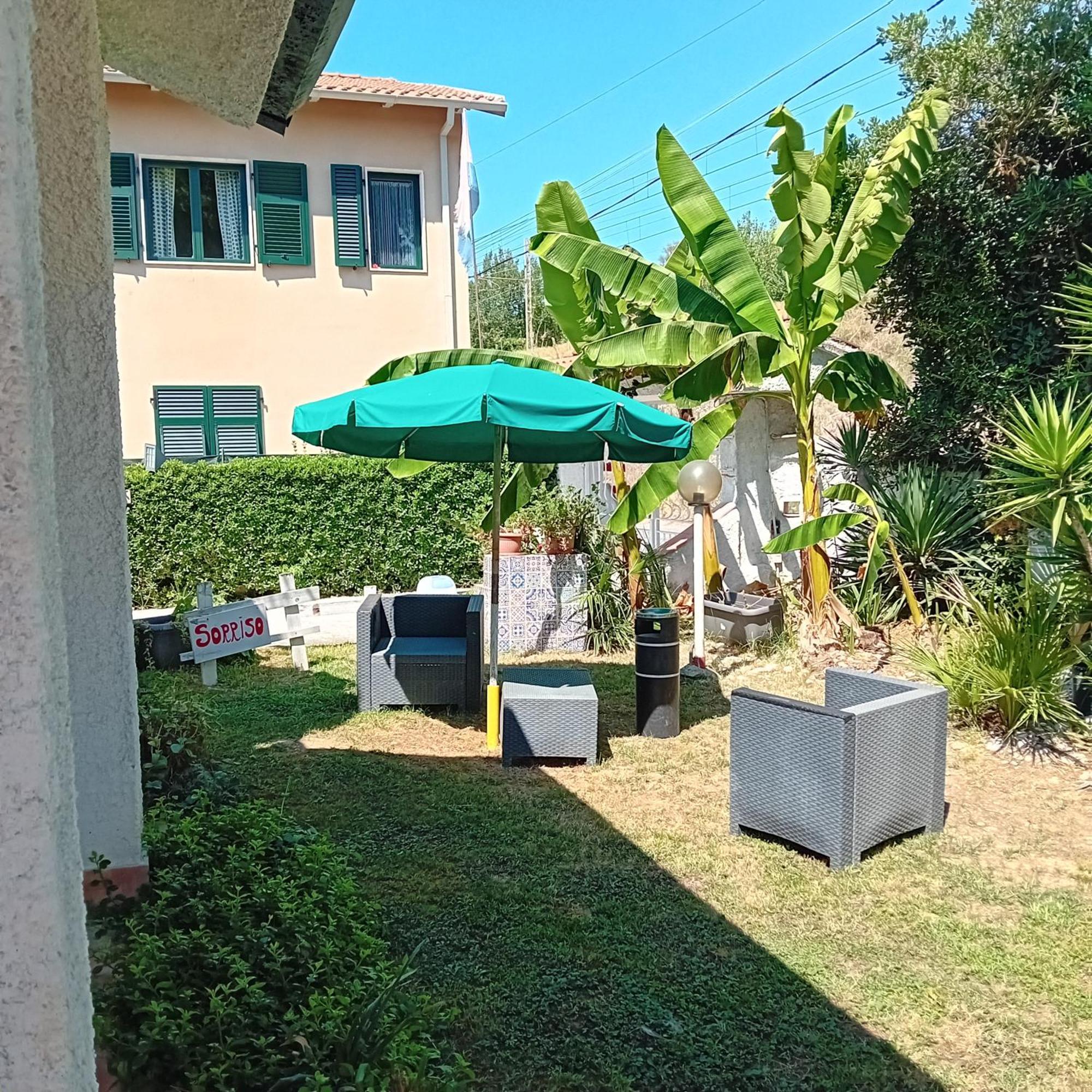 Apartamento Sogno Vacanze Massa  Exterior foto