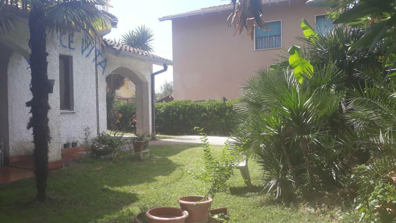 Apartamento Sogno Vacanze Massa  Exterior foto